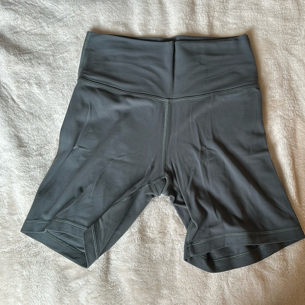 Aritzia Biker Shorts!